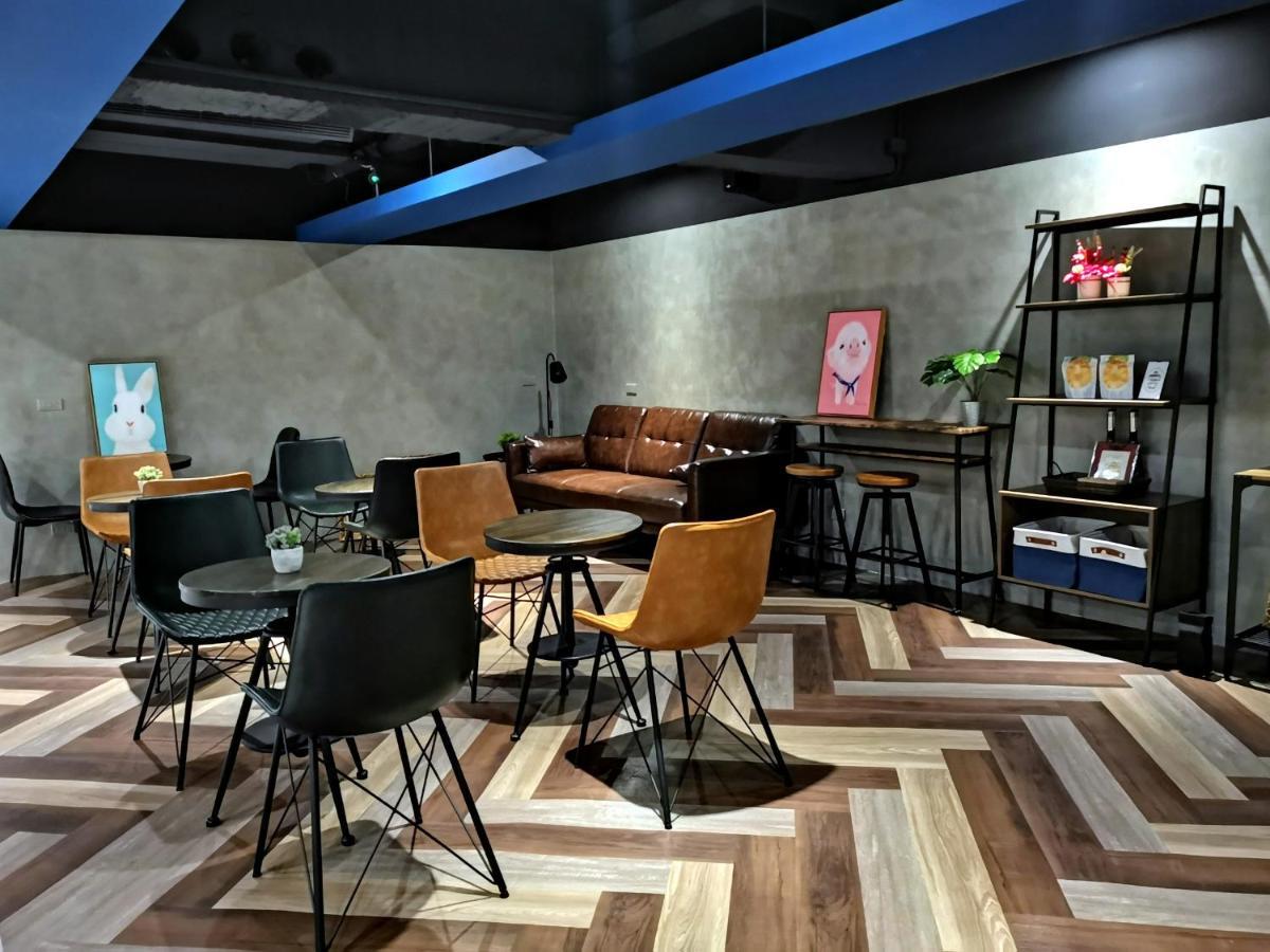 Holo Hotel تاينان المظهر الخارجي الصورة