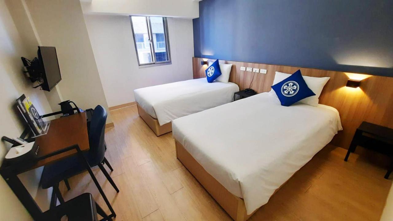 Holo Hotel تاينان المظهر الخارجي الصورة