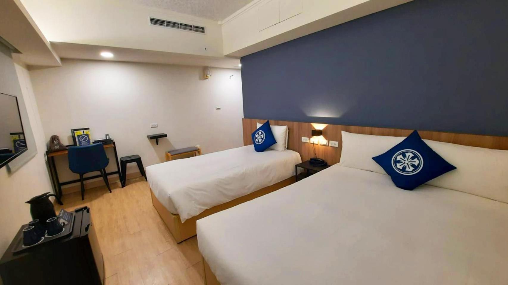 Holo Hotel تاينان المظهر الخارجي الصورة